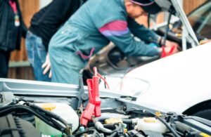 Car Battery Jumpstart Service Sharjah - Fast, Emergency Support from Battfix (2)