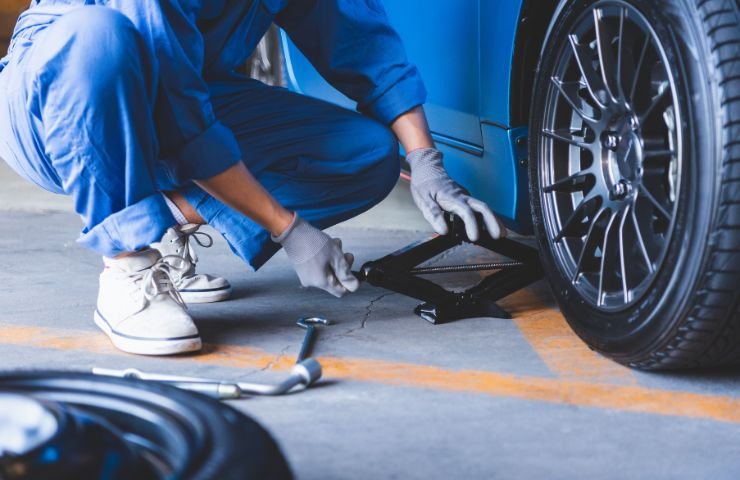 Emergency Flat Tyre Repair in Al Ain